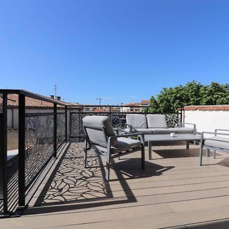 Appartement Duplex 120m2 terrasse vue sur Nîmes Extérieur photo