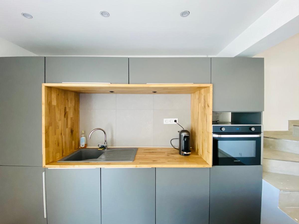 Appartement Duplex 120m2 terrasse vue sur Nîmes Extérieur photo